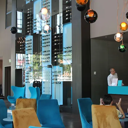 Hotel One 3*