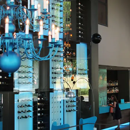 Hotel One