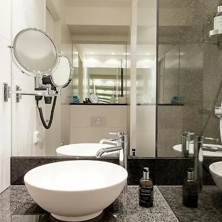 One Hotel 3*