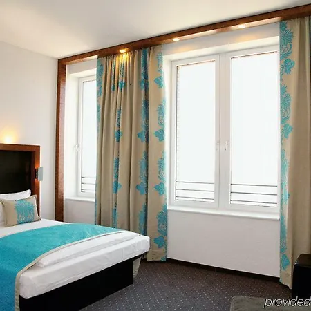 One 3* Wiesbaden